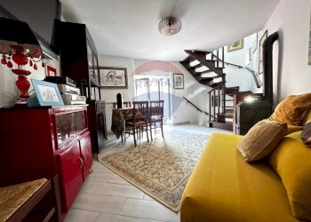 Sala da pranzo - Trilocale Via Costanza Garibaldi
 
5, Riofreddo - foto 19