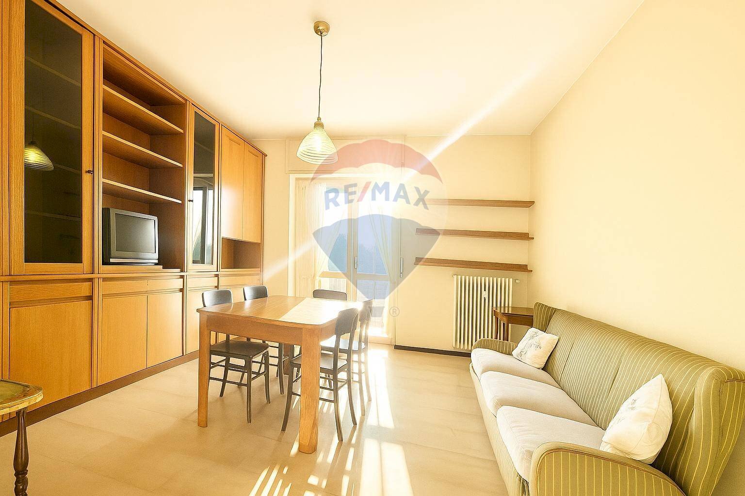 Sala da pranzo - Four-room apartment Via del Castano
 
26, Besana in Brianza - photo 1