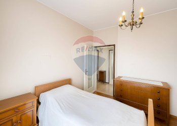 Camera / camera da letto - Four-room apartment Via del Castano
 
26, Besana in Brianza - photo 15