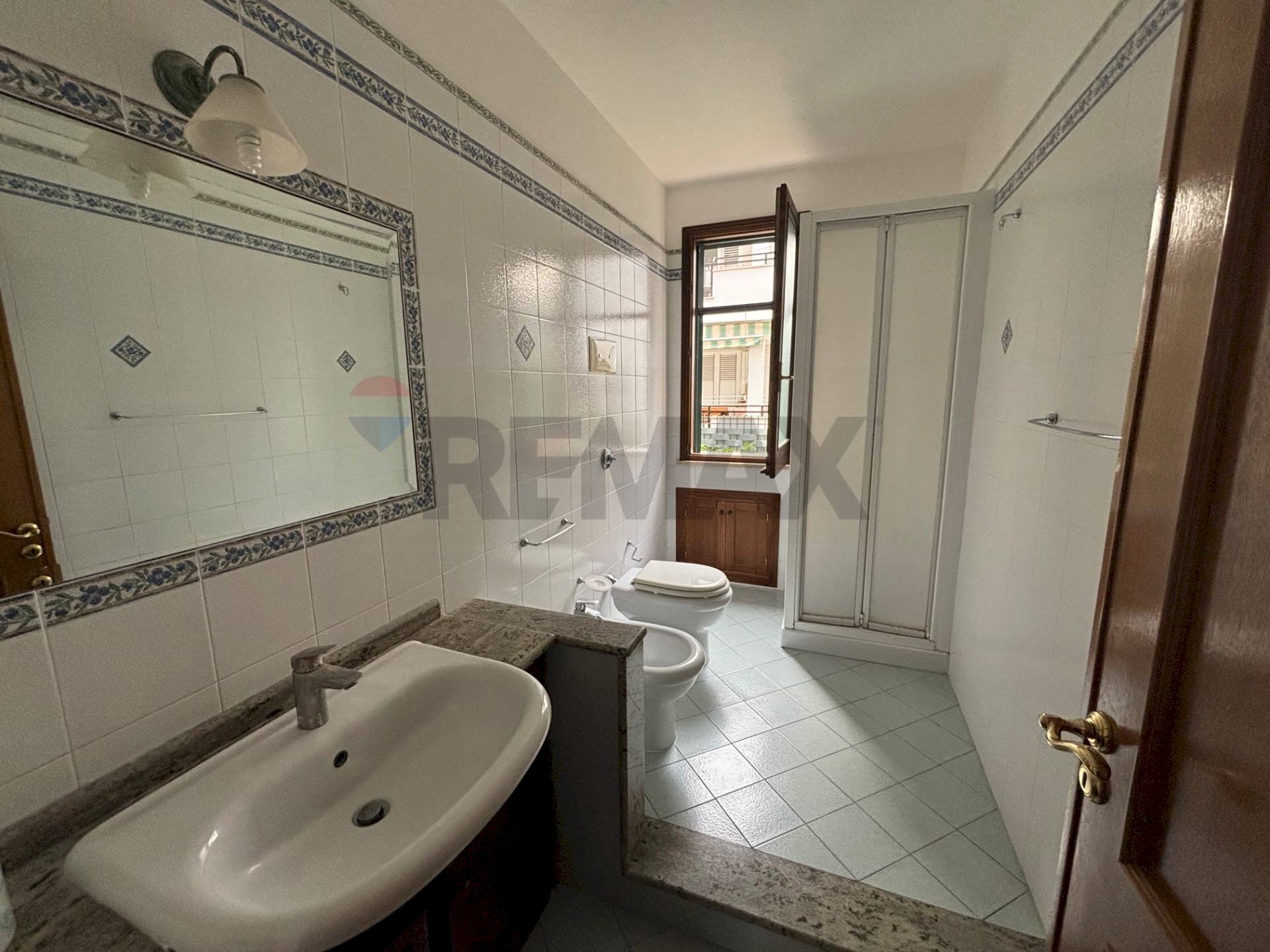 Bagno - Apartment Via Pietro Galati
 
15, Terrasini - photo 2