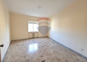 Stanza vuota - Appartamento Via delle Medaglie D'oro
 
215, Cosenza - foto 8