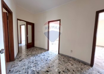 Stanza vuota - Appartamento Via delle Medaglie D'oro
 
215, Cosenza - foto 9