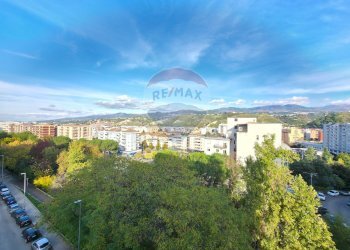 Edificio all\'aperto - Appartamento Via delle Medaglie D'oro
 
215, Cosenza - foto 10