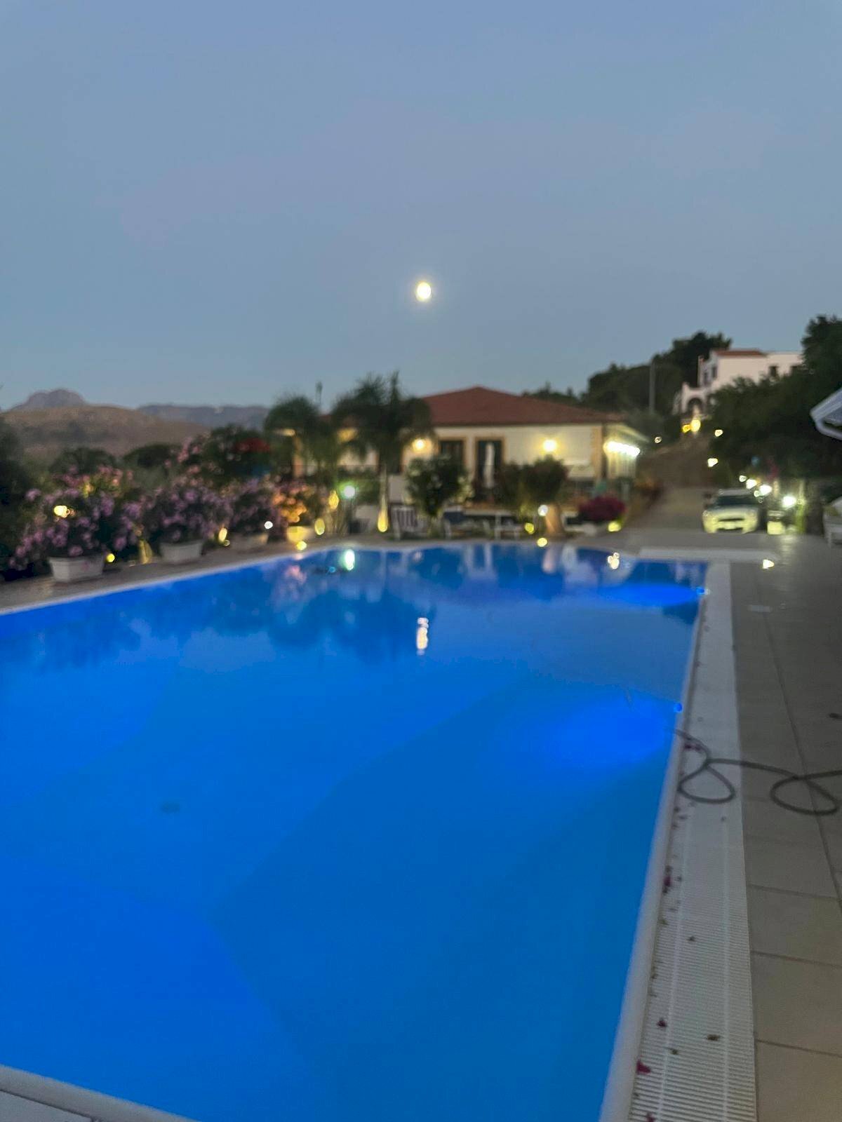 Piscina - Villa contrada carrera snc, Trabia - photo 1