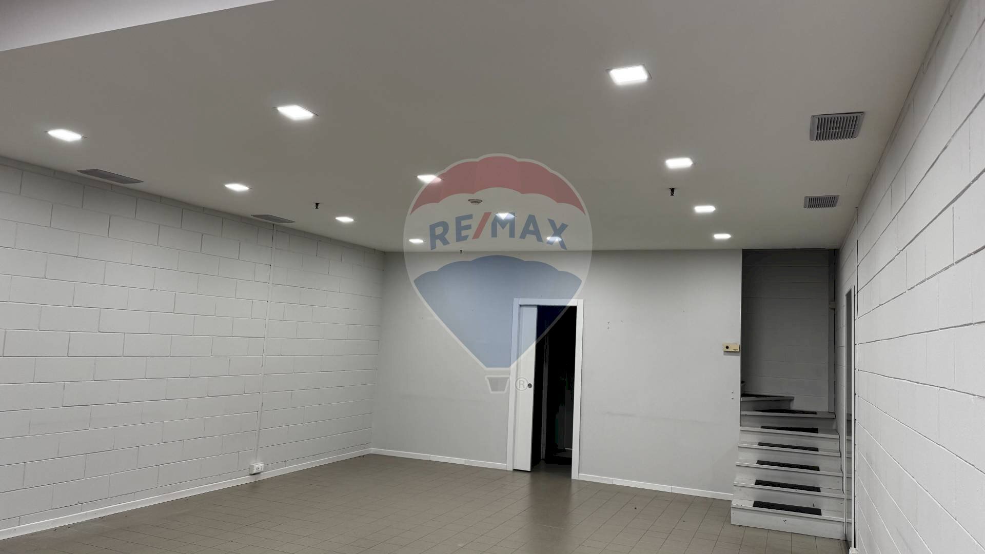 piano terra - Negozio viale Sandro Pertini
 
5, Collecchio - foto 3