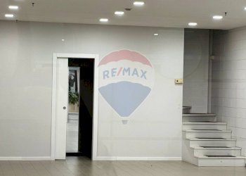 piano terra - Shop viale Sandro Pertini
 
5, Collecchio - photo 4