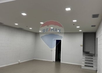 Stanza vuota - Shop viale Sandro Pertini
 
5, Collecchio - photo 13