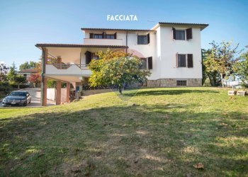 FACCIATA - Villa VIA SAN GIROLAMO
 
11, Roccastrada - foto 36