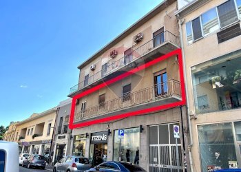 Edificio all\'aperto - Appartamento Oristano - foto 1