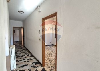 Hall / corridoio - Appartamento Oristano - foto 18