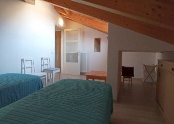 Camera da letto - Attico via Carcano, 2, Lesa - foto 36