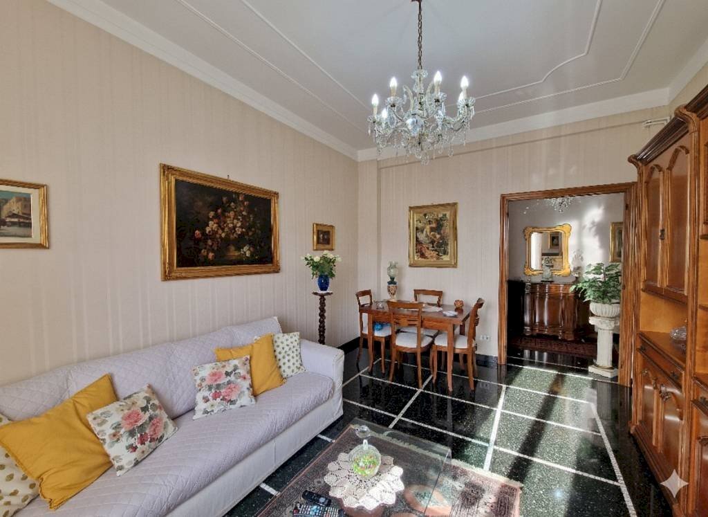 Salone - Four-room apartment via Fabrizio del Carretto, 6, Genova (neighborhood Sestri Ponente) - photo 1