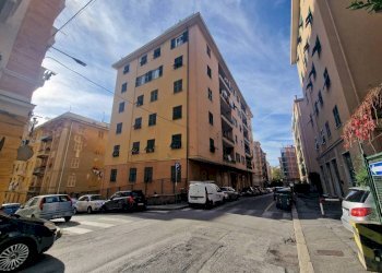 Facciata - Quadrilocale via Fabrizio del Carretto, 6, Genova (zona Sestri Ponente) - foto 34