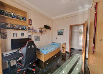 Camera da letto - Quadrilocale via Fabrizio del Carretto, 6, Genova (zona Sestri Ponente) - foto 20