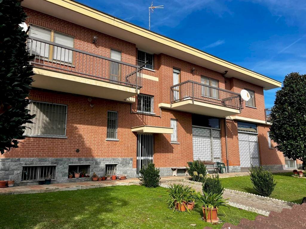 Facciata - Four-room apartment via Monviso, 1, Villarbasse - photo 1