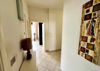 Corridoio - Four-room apartment via Monviso, 1, Villarbasse - photo 29
