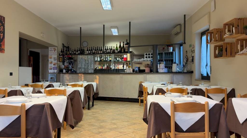 Interno non residenziale - Restaurant piazza San Magno, 1, Fossano - photo 2