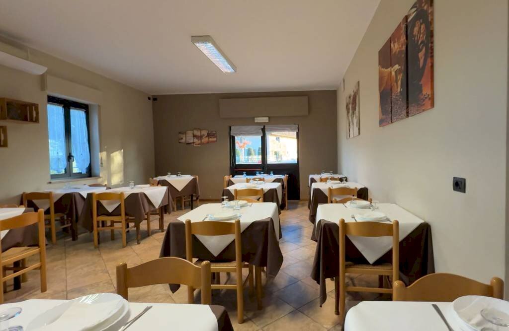 Interno non residenziale - Restaurant piazza San Magno, 1, Fossano - photo 3