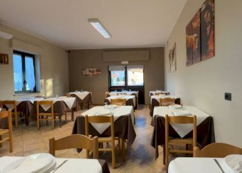 Interno non residenziale - Restaurant piazza San Magno, 1, Fossano - photo 3
