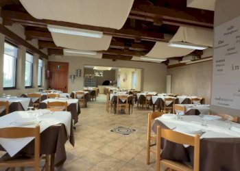 Interno non residenziale - Restaurant piazza San Magno, 1, Fossano - photo 13