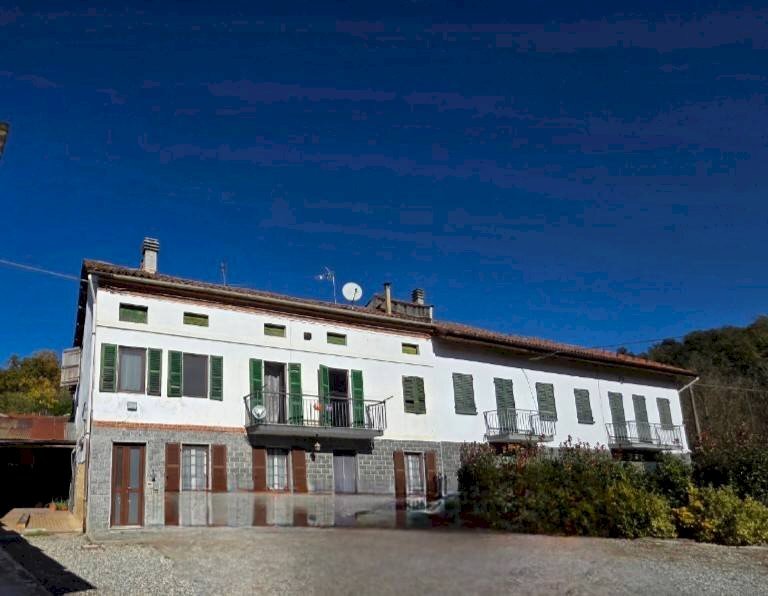 Facciata - Rustico Frazione Sessant, Asti - foto 1