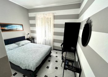 Camera da letto - Appartamento via Aurelia, 301, Camogli - foto 3