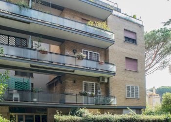 Facciata - Appartamento via Casal Saraceno, Roma - foto 3