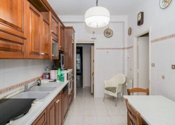 Cucina - Appartamento via Casal Saraceno, Roma - foto 14
