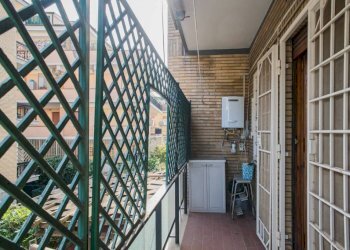 Balcone - Appartamento via Casal Saraceno, Roma - foto 17