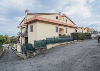 Facciata - Two-room apartment via Filippo Luzi, 20, Monte Compatri - photo 17