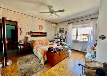 Camera da letto - Four-room apartment via Davide Campari, Roma (neighborhood Alessandrino) - photo 13