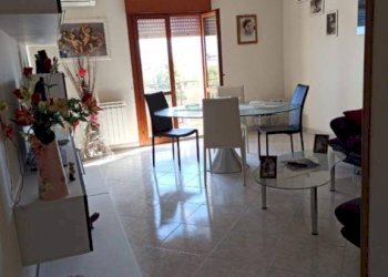 Salone - Appartamento via San Paolo della Croce, Castellammare del Golfo - foto 2