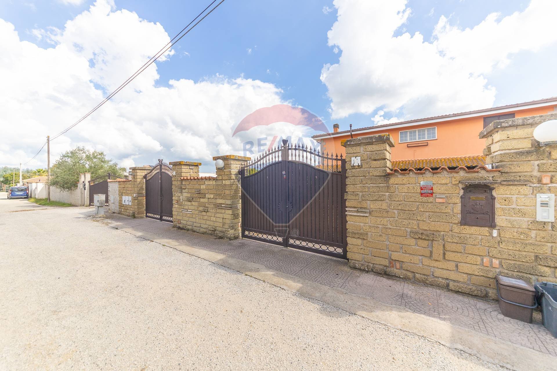 Casa all\'aperto - Appartamento Via Albegna
 
14, Aprilia - foto 1