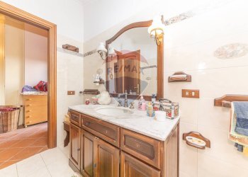 Bagno - Apartment Via Albegna
 
14, Aprilia - photo 13