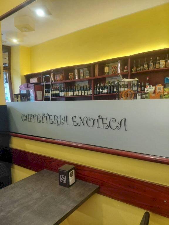 Interno non residenziale - Cafeteria - Cold Bar largo Re Umberto, 124, Torino (neighborhood Crocetta) - photo 2