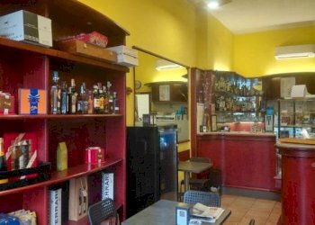 Interno non residenziale - Cafeteria - Cold Bar largo Re Umberto, 124, Torino (neighborhood Crocetta) - photo 4