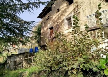 Facciata - Rustico via Roma, Castione Andevenno - foto 1