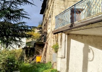 Facciata - Rustico via Roma, Castione Andevenno - foto 1