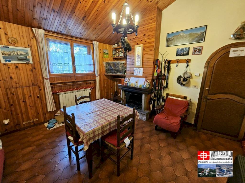 Salone - Trilocale strada Statale del Terminillo, Rieti - foto 1