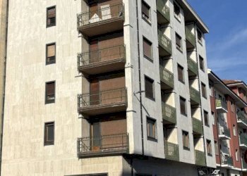 Facciata - Quadrilocale via Michele Coppino, 17, Cuneo (zona Centro) - foto 38