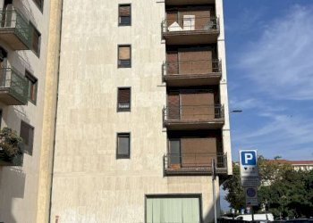 Facciata - Quadrilocale via Michele Coppino, 17, Cuneo (zona Centro) - foto 39