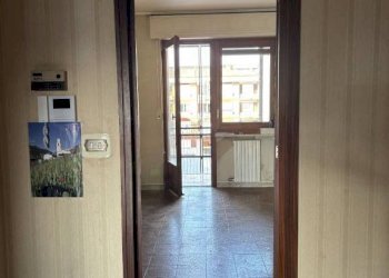 Disimpegno - Quadrilocale via Michele Coppino, 17, Cuneo (zona Centro) - foto 13