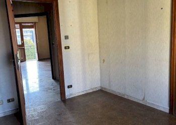 Camera da letto - Quadrilocale via Michele Coppino, 17, Cuneo (zona Centro) - foto 17