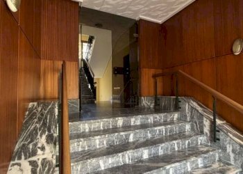 Interno palazzo - Quadrilocale via Michele Coppino, 17, Cuneo (zona Centro) - foto 36