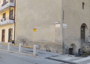 facciata - Casa indipendente piazza Europa, Cesana Torinese - foto 1