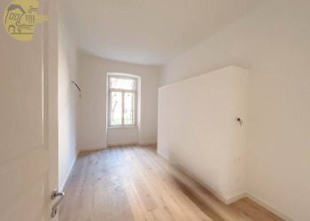 Camera da letto - Trilocale via San Vito, 4, Trieste - foto 10