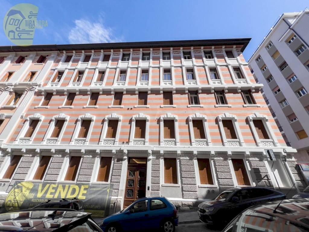 Facciata - Three-room apartment via San Vito, 4, Trieste - photo 1