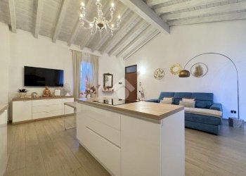 Three-room apartment Via S. Allende, Masate - photo 12