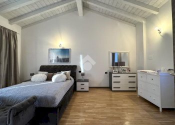 Three-room apartment Via S. Allende, Masate - photo 16