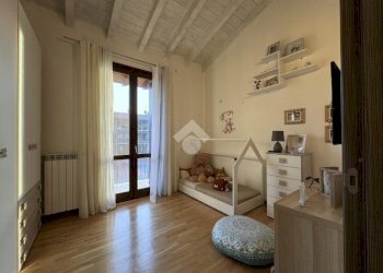 Three-room apartment Via S. Allende, Masate - photo 21